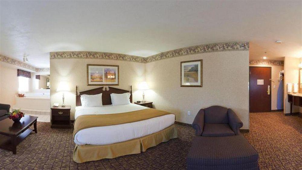 Holiday Inn Express Wenatchee By Ihg Exterior foto