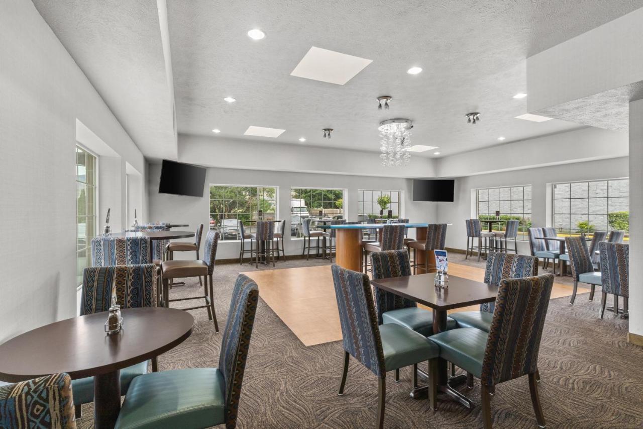 Holiday Inn Express Wenatchee By Ihg Exterior foto